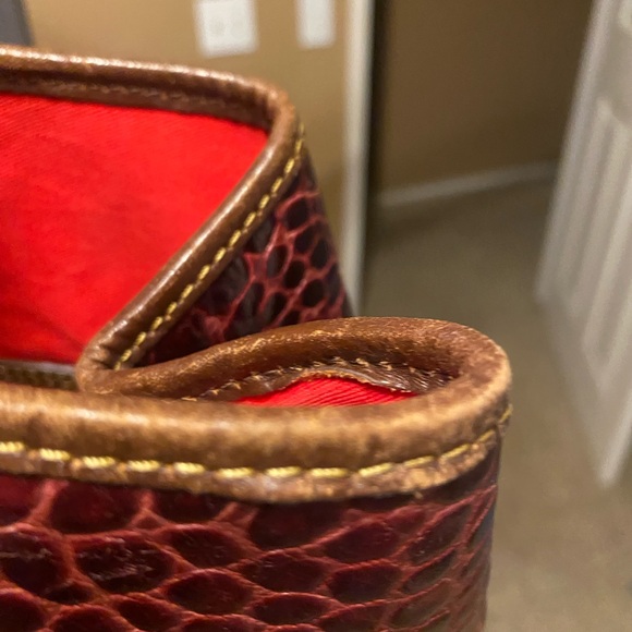 Dooney & Bourke Red Luna Croc Embossed Tote Handbag - Picture 8 of 9